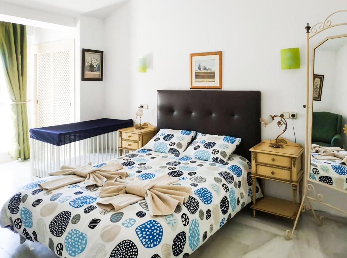 HomelyStay-Benalmadena, Puerto Marina Bagian luar foto